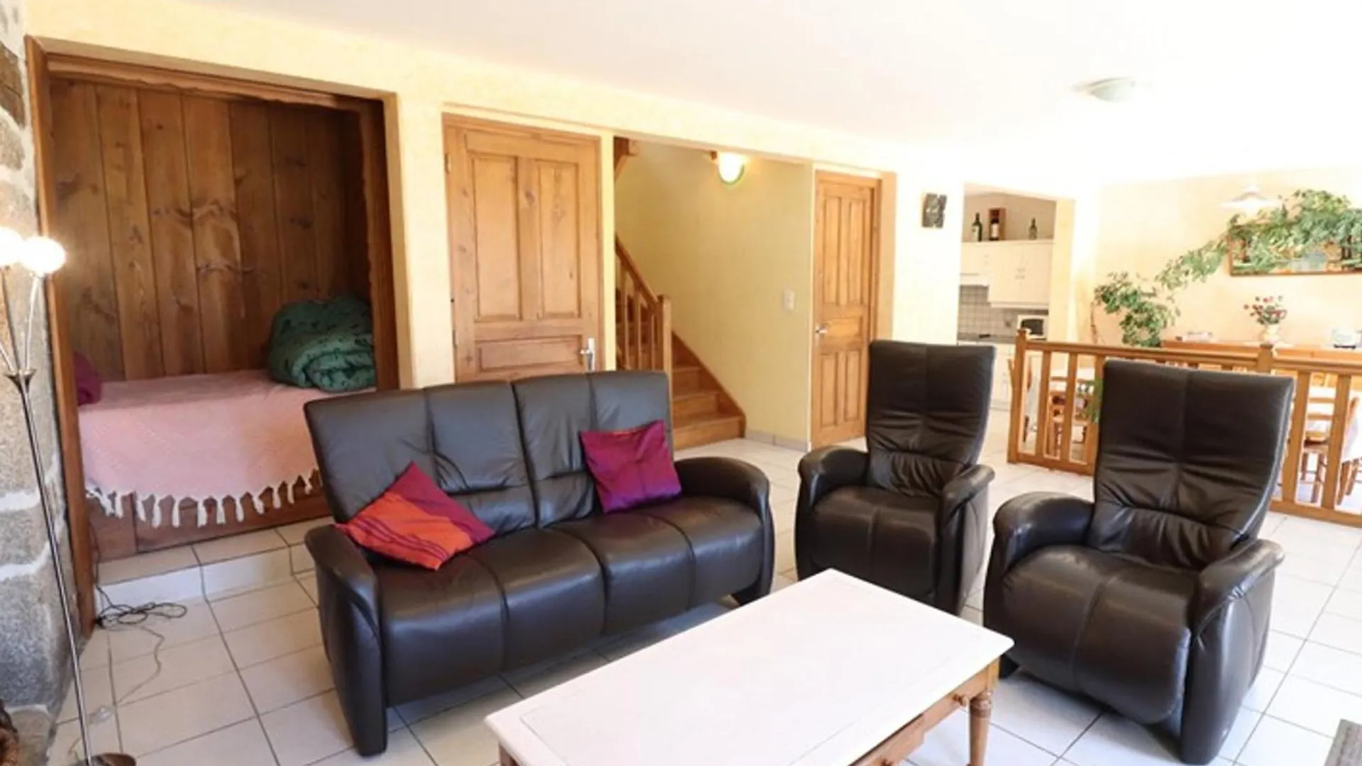 Holiday home Maison De Caractere Renovee, 4 Ch, 9 Pers, Jardin, Cheminee, Animaux Acceptes, 15320 Val D'Arcomie - Fr-1-742-363